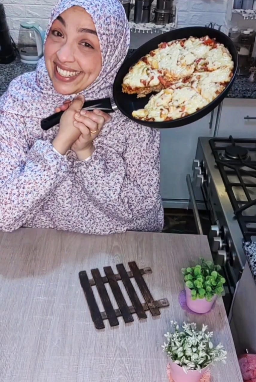 بيتزا الطاسه بدون دقيق