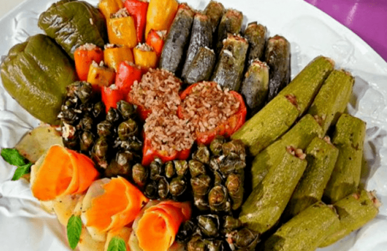 طبيب تغذية يكشف مفاجأة عن المحشي.. لن تصدق