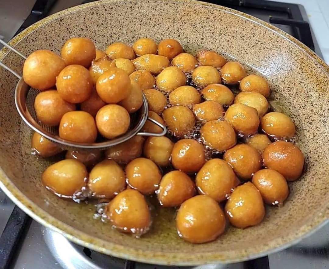 الزلابية الشهية: وصفة سهلة وسريعة