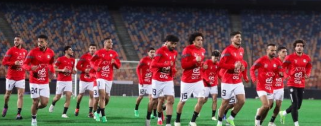 منتخب مصر يتجه لغينيا الاستوائية في رحلة صعبة لحسم التأهل لكأس العالم 2026
