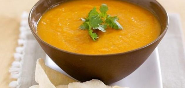 ما هي مكونات شوربة العدس بالشعرية؟