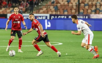 الأهلي والزمالك في نهائي السوبر الأفريقي: مواجهة مصرية بنكهة عربية في الرياض