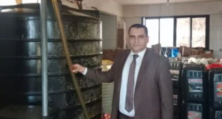 ضبط 36 طن زيوت سيارات مغشوشة داخل مخزن في البدرشين