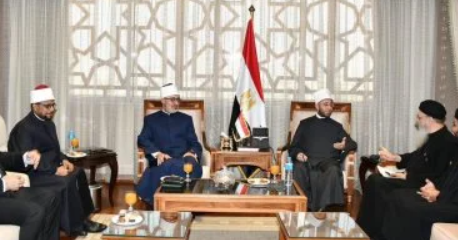 أهمية الحوار بين الأديان لتحقيق التعايش السلمي