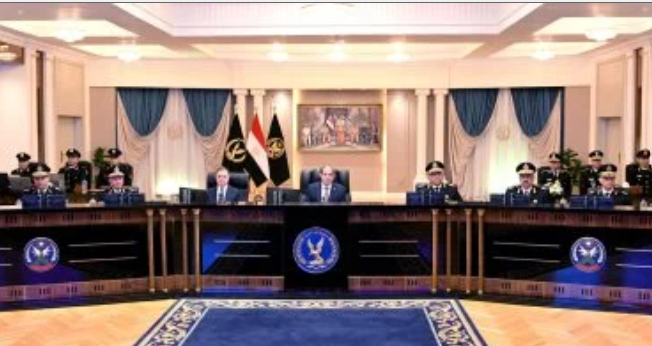 السيسي يتابع اختبارات كلية الشرطة ويشيد بدور جهاز الأمن