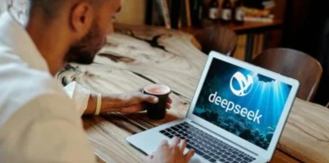 ما هو DeepSeek R1 AI ولماذا يثير كل هذا الجدل؟