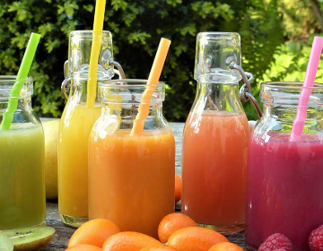 أفضل العصائر الرمضانية لتحضيرها مسبقًا وتخزينها بسهولة
