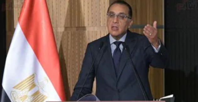 مدبولي يهنئ شيخ الأزهر بالعام الهجري الجديد