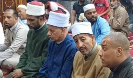 صلاة خسوف القمر تجمع المصلين في مساجد أسوان