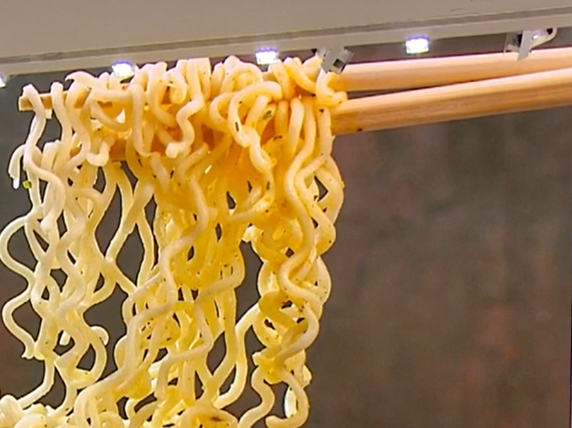 حقيقة الإندومي… بين الطعم السريع والمخاطر الخفية