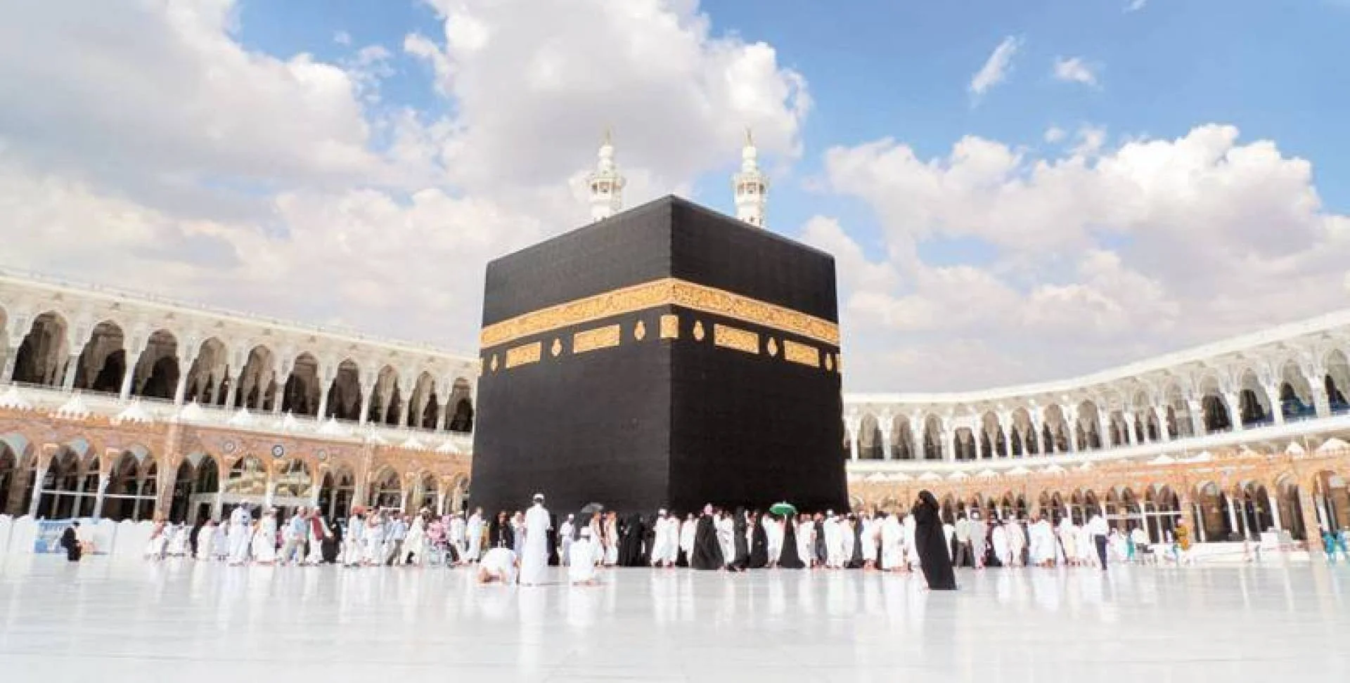 تفاصيل العمرة وأسعارها.. ما هو الأفضل وما يجب الحذر منه قبل السفر